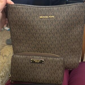 Michael Kors Signature Brown Bag and Wallet